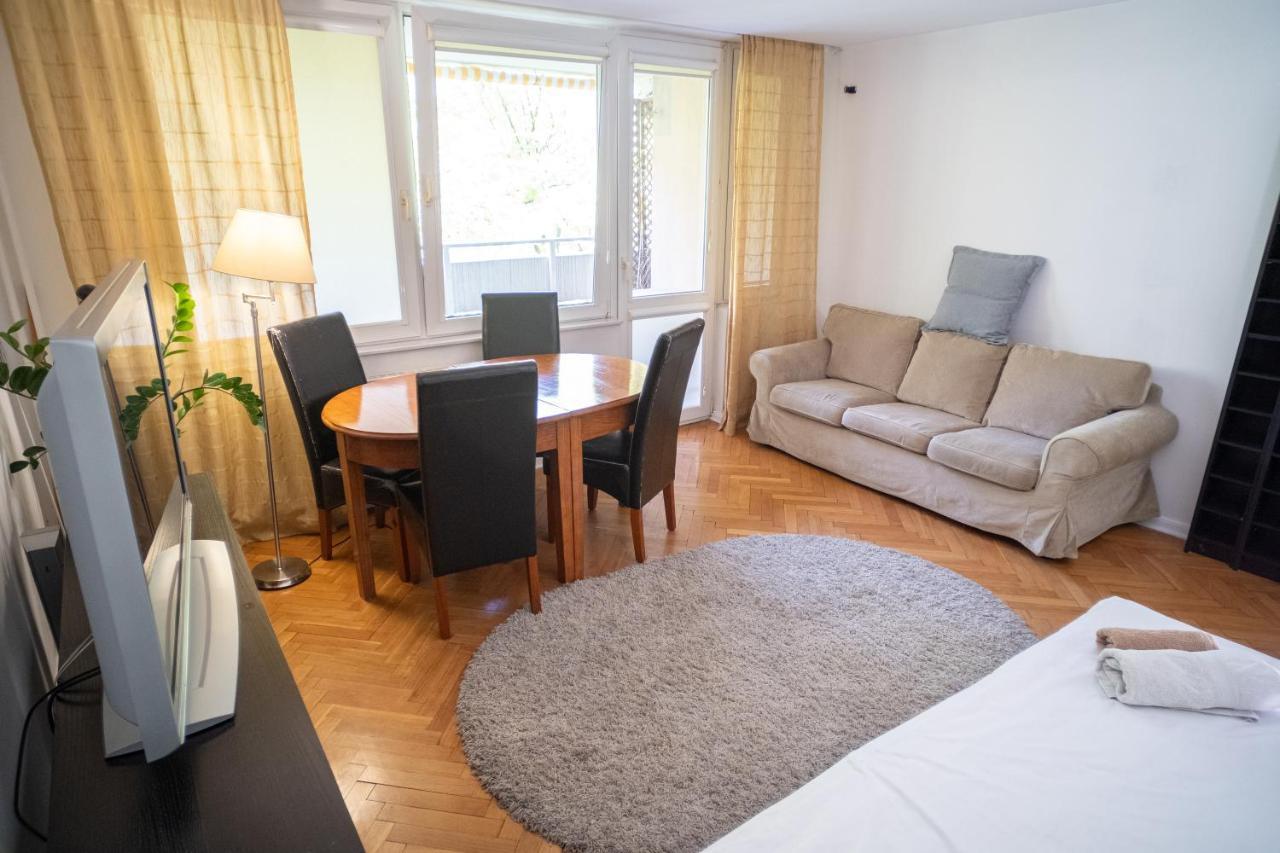 Central Charm Nowiniarska Varsó Kültér fotó